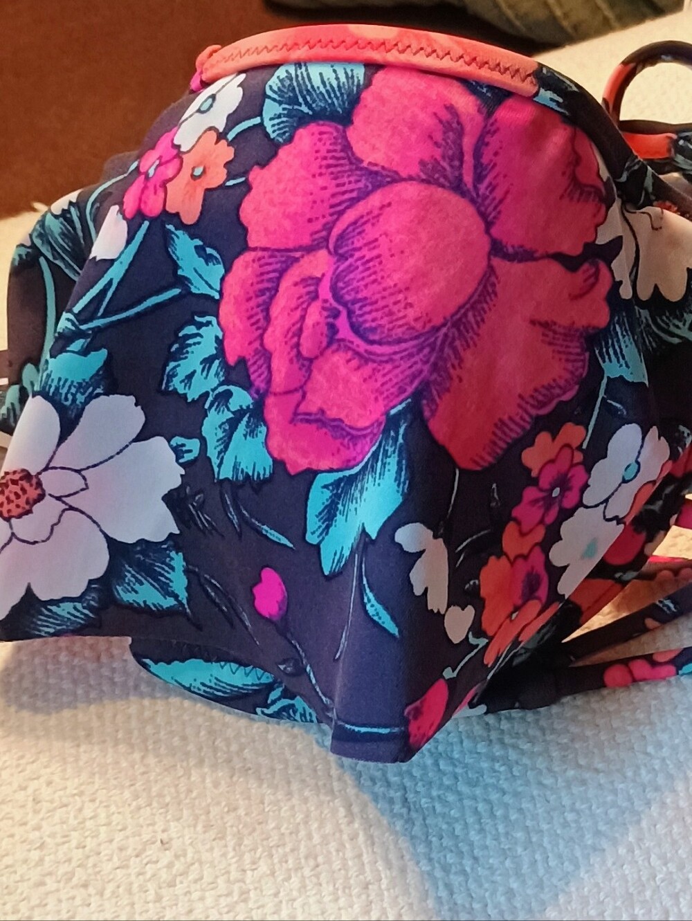 Bikini Top - Size 34B Optional Straps - Picture 4 of 13